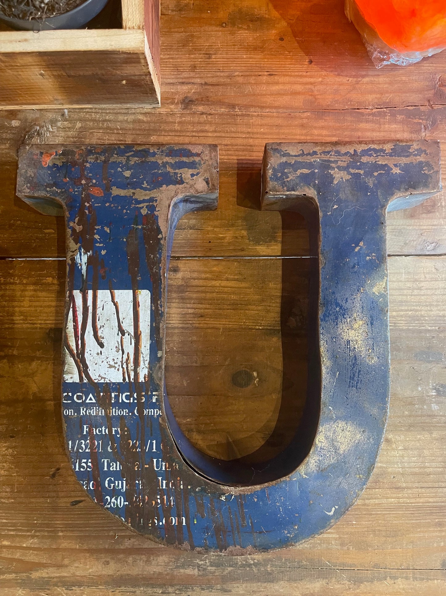 LETTERA IN LATTA "U"