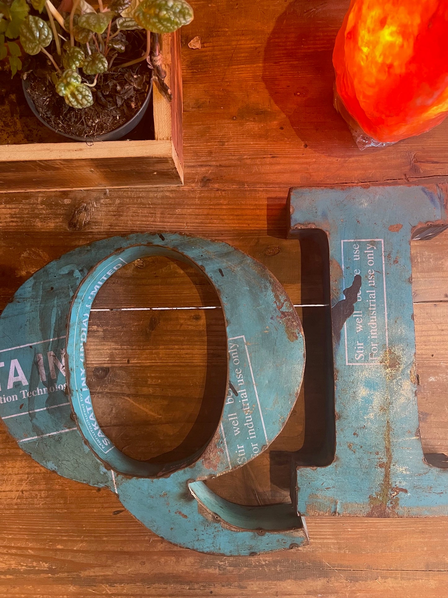 LETTERA IN LATTA "QI"