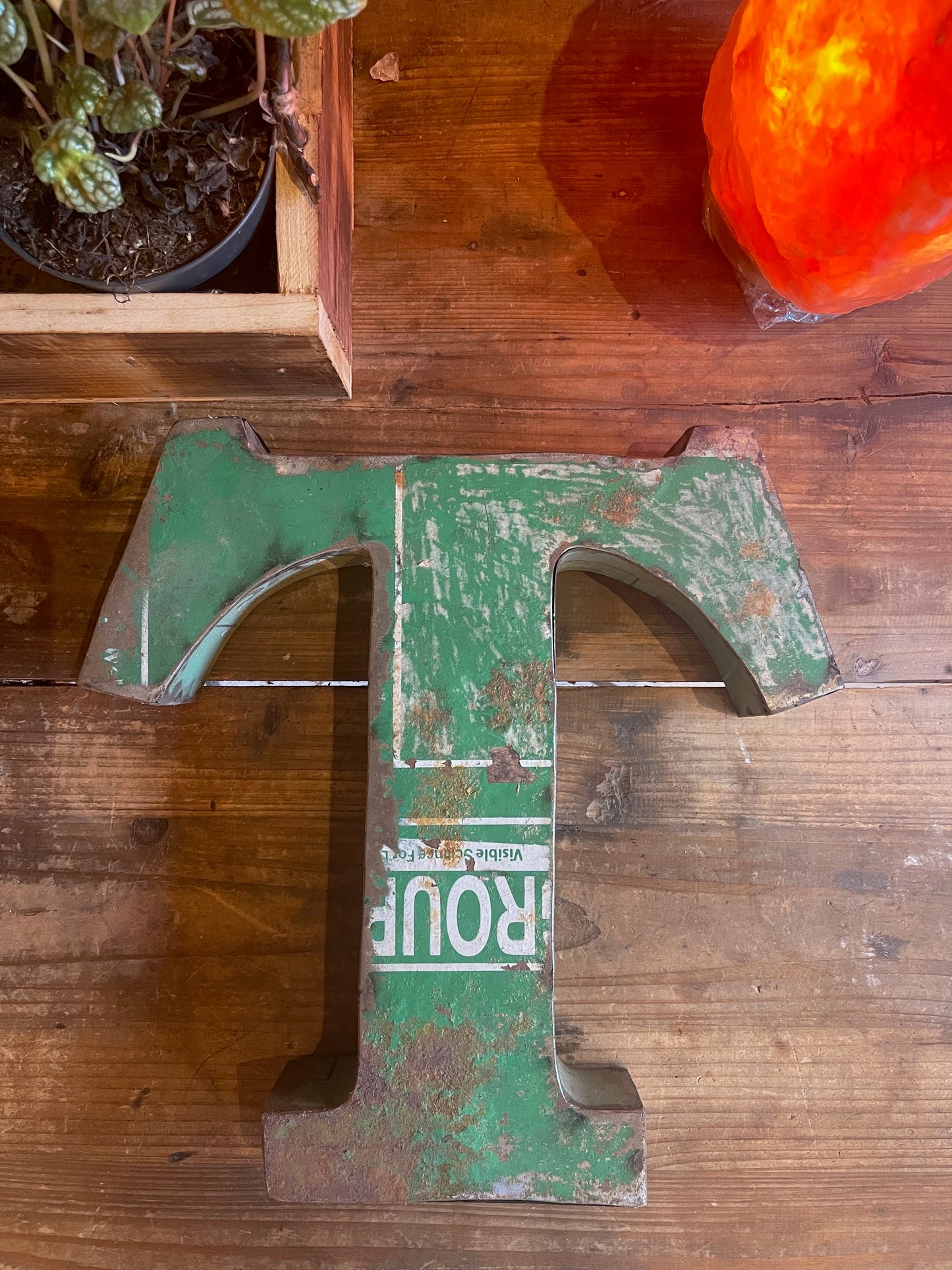 LETTERA IN LATTA "T"