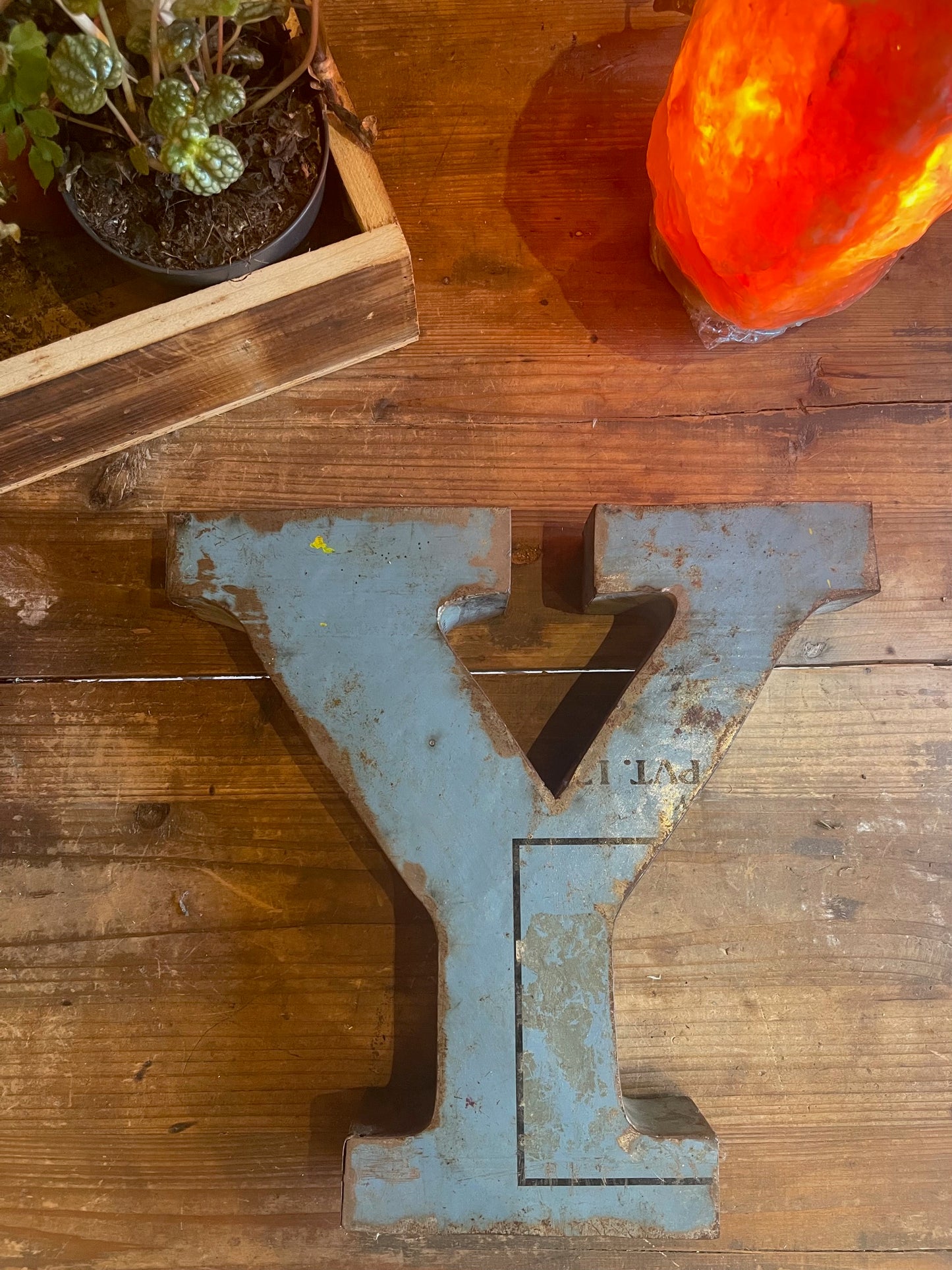 LETTERA IN LATTA "Y"
